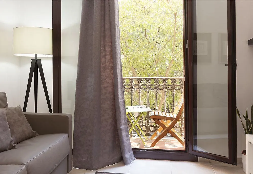 Easy Sleep Gaudi Terrace Apartment Barcelona Spain