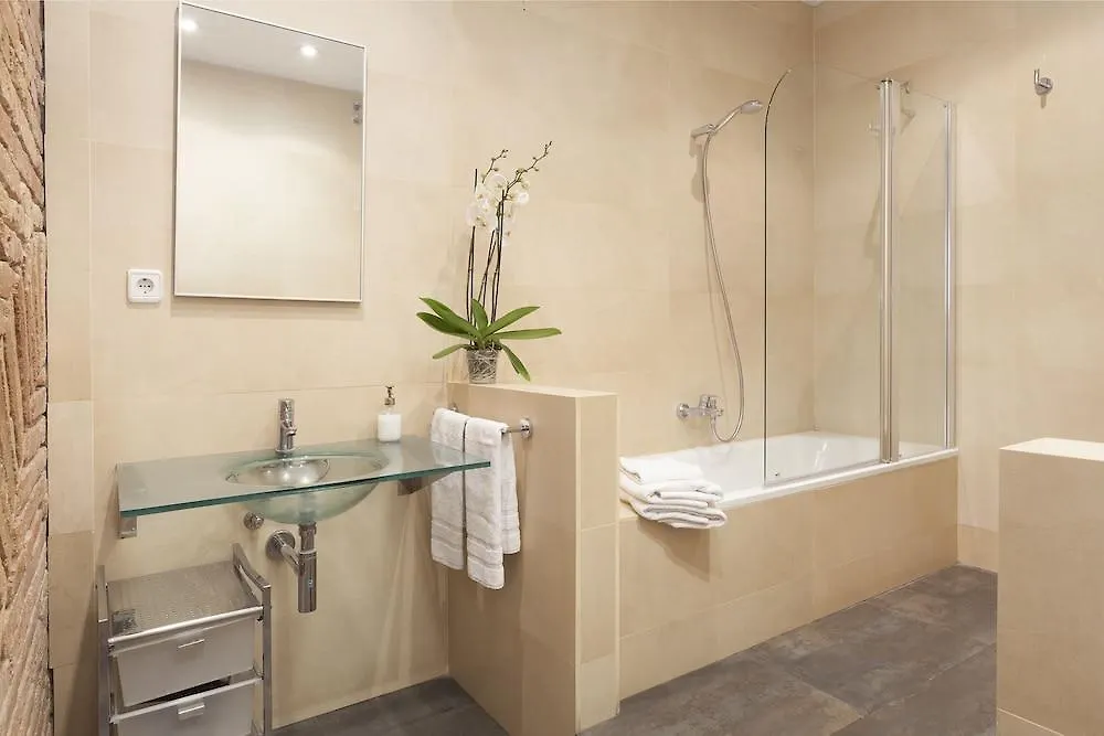 Easy Sleep Gaudi Terrace Apartment Barcelona Spain